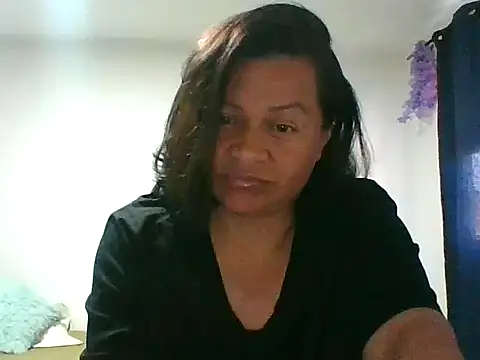 Snapshot of adri89-g chatting on 09.14.25 adri89-g online show from 09.14.25