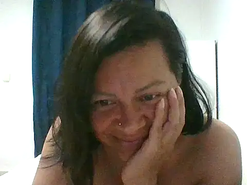 Snapshot of adri89-g chatting on 09.19.25 adri89-g online show from 09.19.25