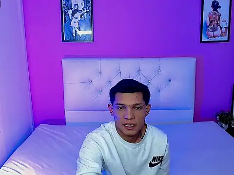 EL VENEZOLANO 22CM online show from 09.22.25