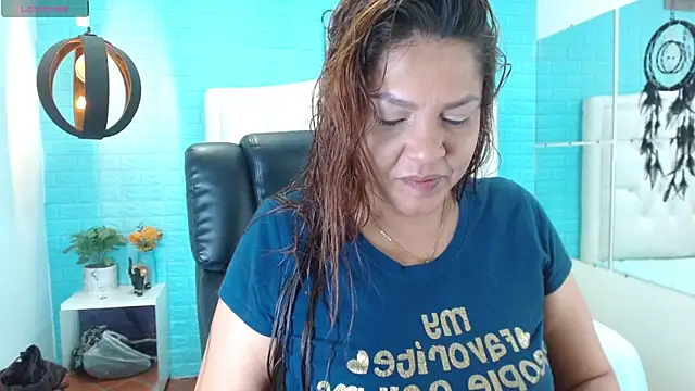 Snapshot of eva_sk chatting on 12.04.25 eva sk online show from 12.04.25