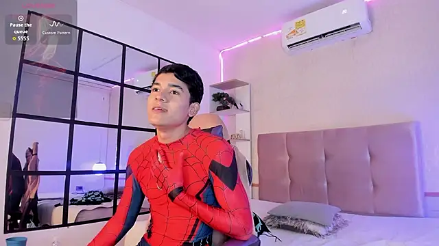 SandroVeyra online show from 10.13.25