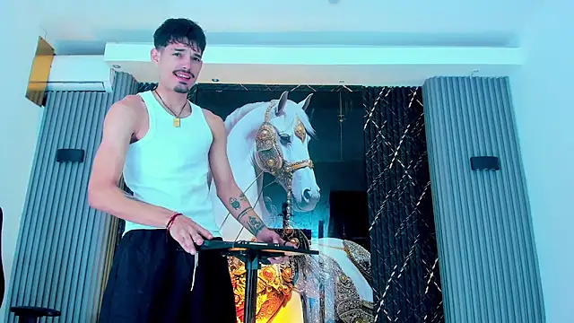 Snapshot of Iam_Steven chatting on 10.17.25 Iam Steven online show from 10.17.25