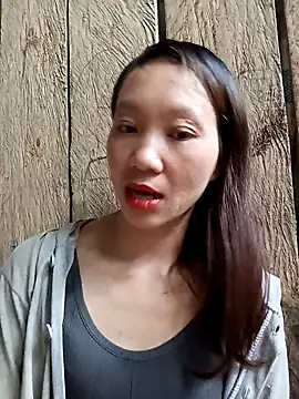 bonnie-00 online show from 10.19.25