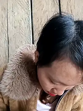 bonnie-00 online show from 12.14.25