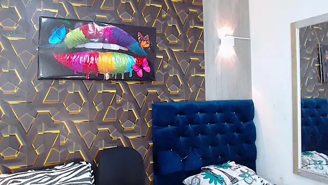 Snapshot of fire_drako_ chatting on 09.18.25 fire drako online show from 09.18.25