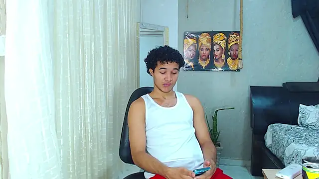 Snapshot of fire_drako_ chatting on 09.19.25 fire drako online show from 09.19.25