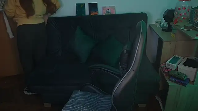 Miacatsito3 online show from 11.06.25