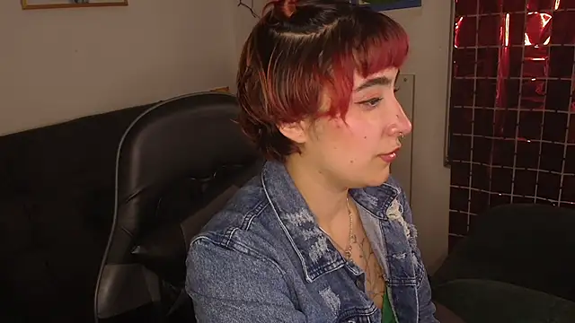 Miacatsito3 online show from 02.13.26