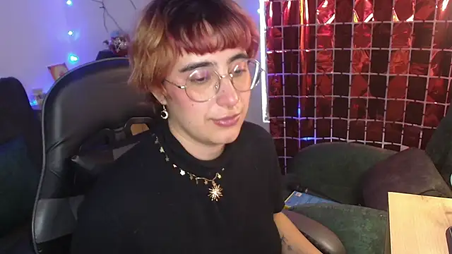 Miacatsito3 online show from 02.28.26