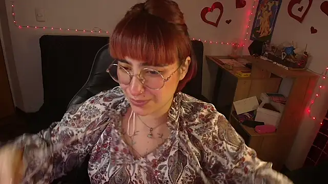 Miacatsito3 online show from 05.12.26