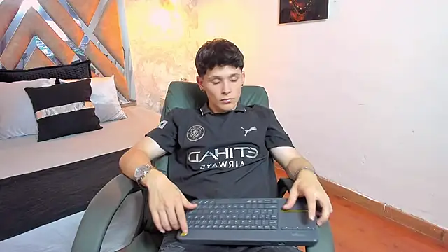 kraven lust online show from 10.31.25