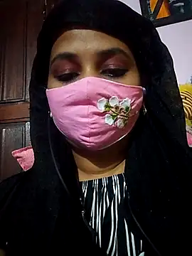 Snapshot of TAMI_KAYAL chatting on 11.05.25 TAMI KAYAL online show from 11.05.25