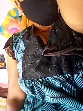 Snapshot of TAMI_KAYAL chatting on 11.10.25 TAMI KAYAL online show from 11.10.25