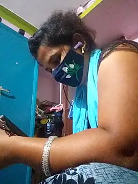 Snapshot of TAMI_KAYAL chatting on 11.11.25 TAMI KAYAL online show from 11.11.25