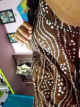 Snapshot of TAMI_KAYAL chatting on 11.14.25 TAMI KAYAL online show from 11.14.25