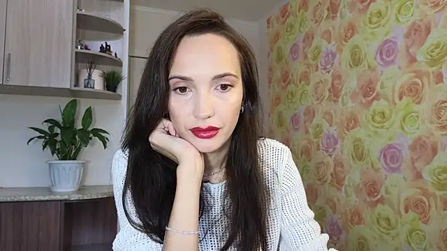 Lillian-Clark online show from 09.25.25