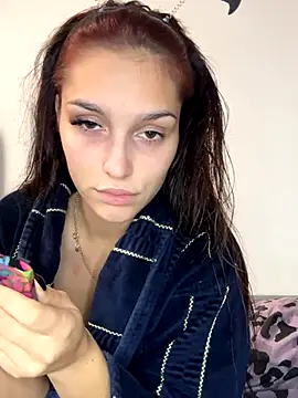 EllaBlowy online show from 10.03.25