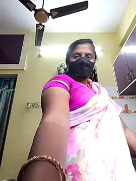 Snapshot of Sowjanya-telugu chatting on 12.18.25 Sowjanya-telugu online show from 12.18.25