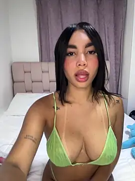 karolaalcendra online show from 09.30.25