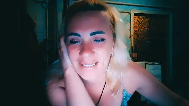 EmmaCat  online show from 06.13.26