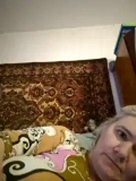 Snapshot of goodstyle chatting on 11.04.25 goodstyle online show from 11.04.25