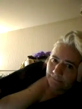 Snapshot of goodstyle chatting on 11.14.25 goodstyle online show from 11.14.25