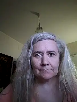 Snapshot of goodstyle chatting on 11.21.25 goodstyle online show from 11.21.25