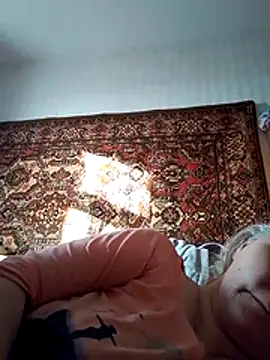 Snapshot of goodstyle chatting on 11.22.25 goodstyle online show from 11.22.25