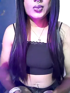 Snapshot of Cutie-Whiskey1 chatting on 11.24.25 Cutie-Whiskey1 online show from 11.24.25