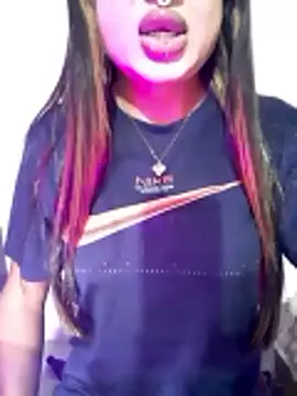 Snapshot of Cutie-Whiskey1 chatting on 12.17.25 Cutie-Whiskey1 online show from 12.17.25