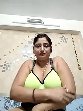 Snapshot of Loveangle1 chatting on 09.15.25 Loveangle1 online show from 09.15.25