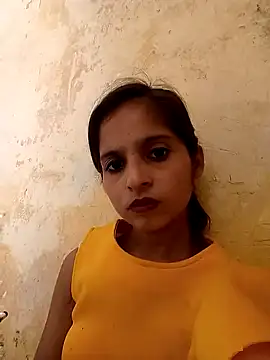 Saloni-Gupta online show from 09.22.25