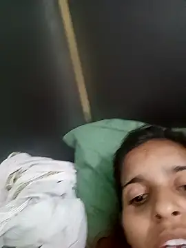 Snapshot of Saloni-Gupta chatting on 03.23.26 Saloni-Gupta online show from 03.23.26