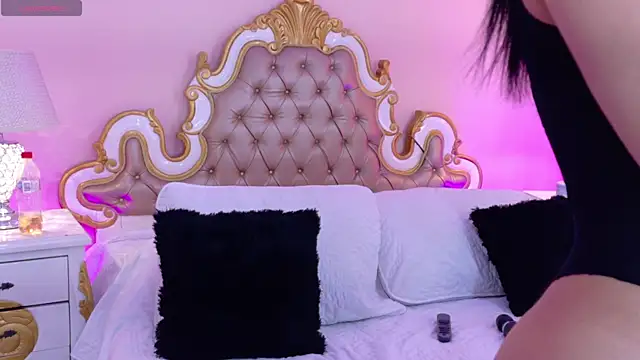 AryCorinne online show from 06.24.26