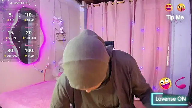 ShanaJamil online show from 12.20.25