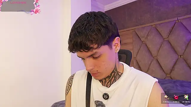 Snapshot of Declan-Fox chatting on 01.19.26 Declan-Fox online show from 01.19.26