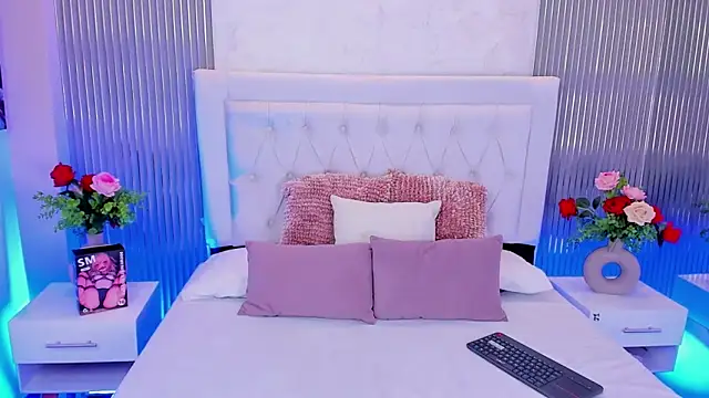 Snapshot of MelodySweetHoney chatting on 03.10.26 MelodySweetHoney online show from 03.10.26