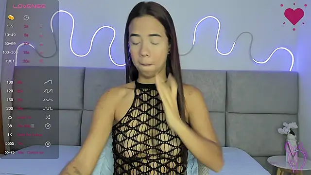 Anntonellaa online show from 11.08.25