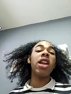 whitneytt online show from 11.12.25