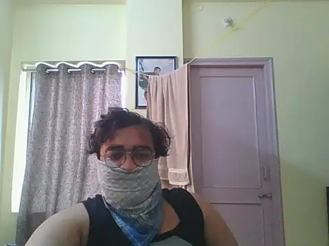 Snapshot of Kunal6782 chatting on 11.18.25 Kunal6782 online show from 11.18.25