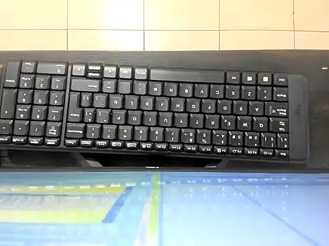 Snapshot of naty_lan11 chatting on 10.18.25 naty lan11 online show from 10.18.25