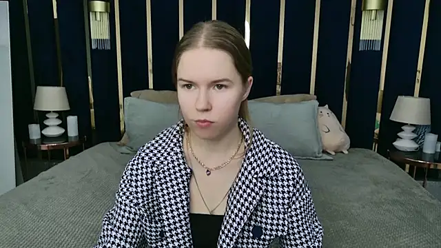 Snapshot of Alida_Brice chatting on 11.09.25 Alida Brice online show from 11.09.25