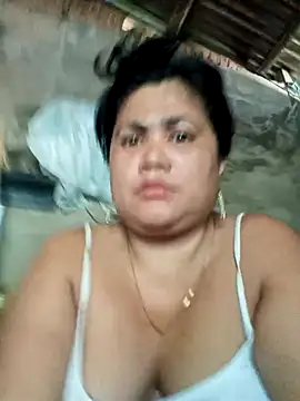 Snapshot of slutty_pinay12 chatting on 06.08.26 slutty pinay12 online show from 06.08.26