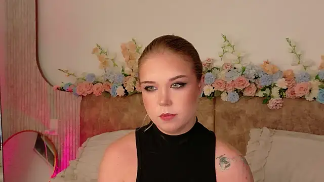 Lilith Bonheur online show from 05.02.26