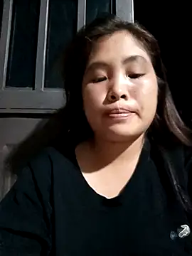 Luyen004 online show from 04.23.26