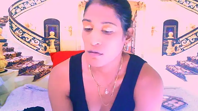 IndianSexcSmyle online show from 04.22.26