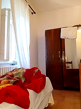 Snapshot of Kwasi-a chatting on 09.18.25 Kwasi-a online show from 09.18.25