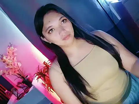 Nikki Karishma online show from 04.13.26