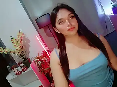 Nikki Karishma online show from 04.20.26