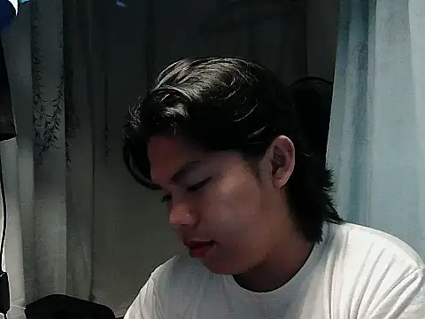 Huntrix2025 online show from 11.17.25